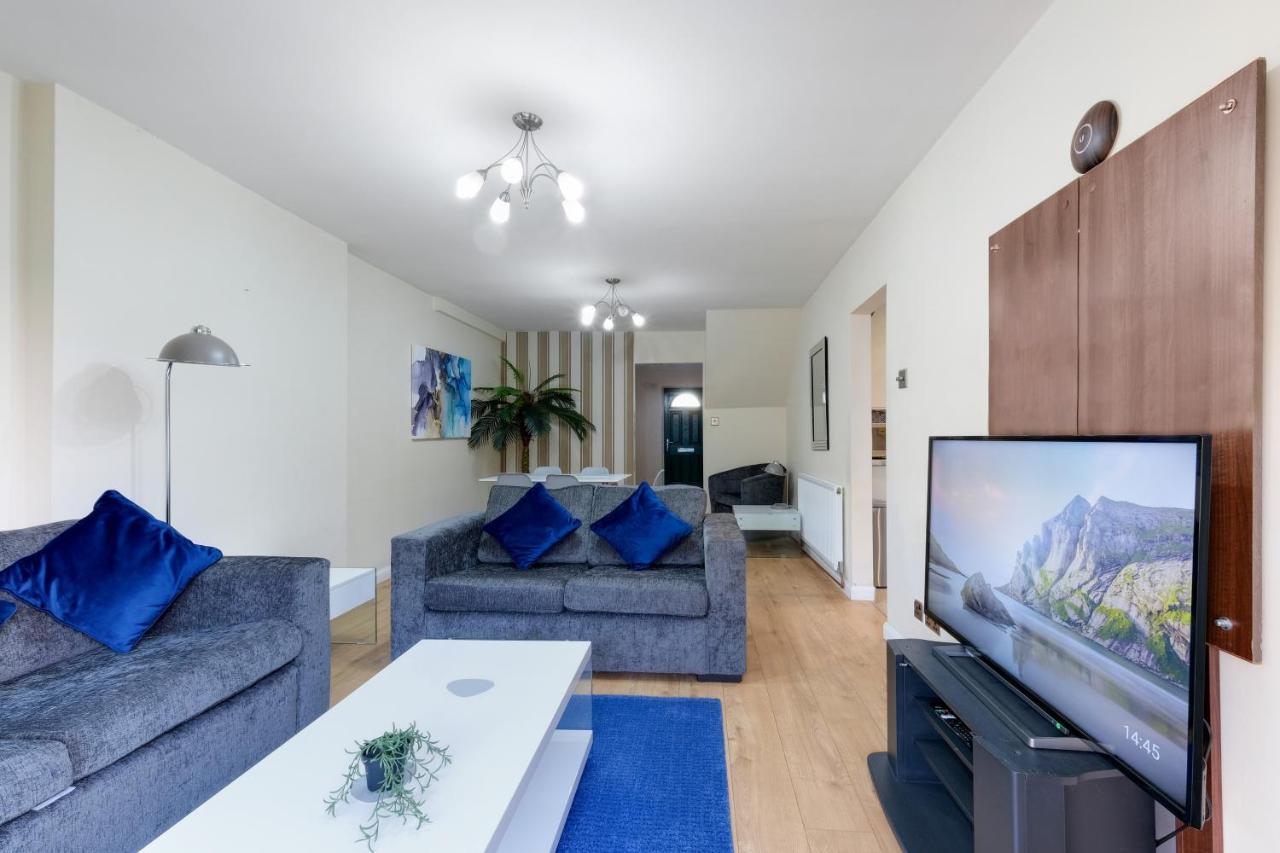 Staiforce 2 Bedroom House With Parking Maidenhead Exteriér fotografie