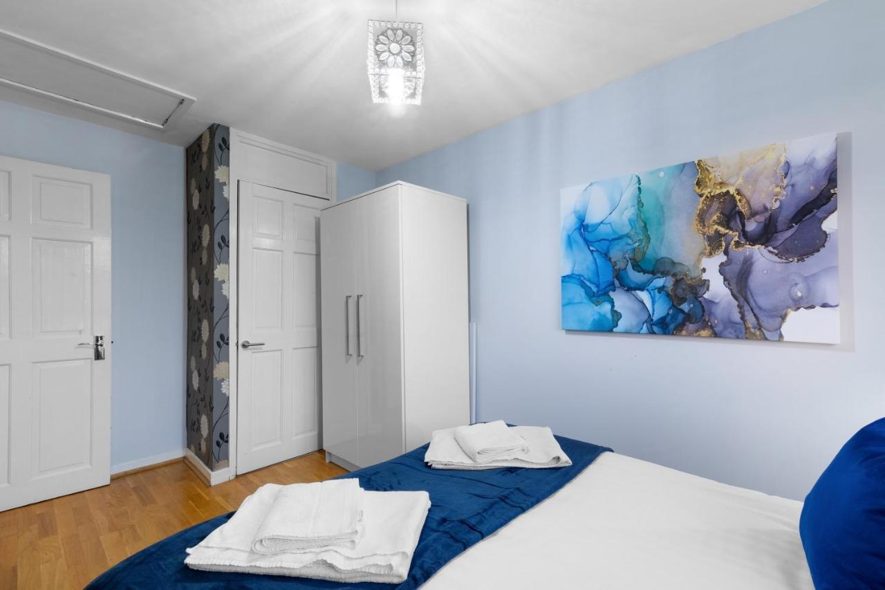 Staiforce 2 Bedroom House With Parking Maidenhead Exteriér fotografie